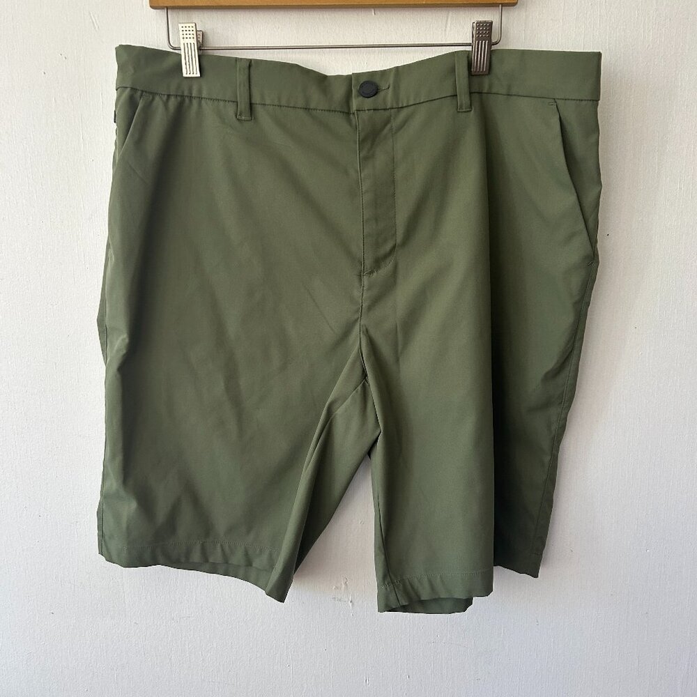 32 Degree Cool Stretch Performance Shorts Mens 38 Green Pockets Outdoor Hiking
